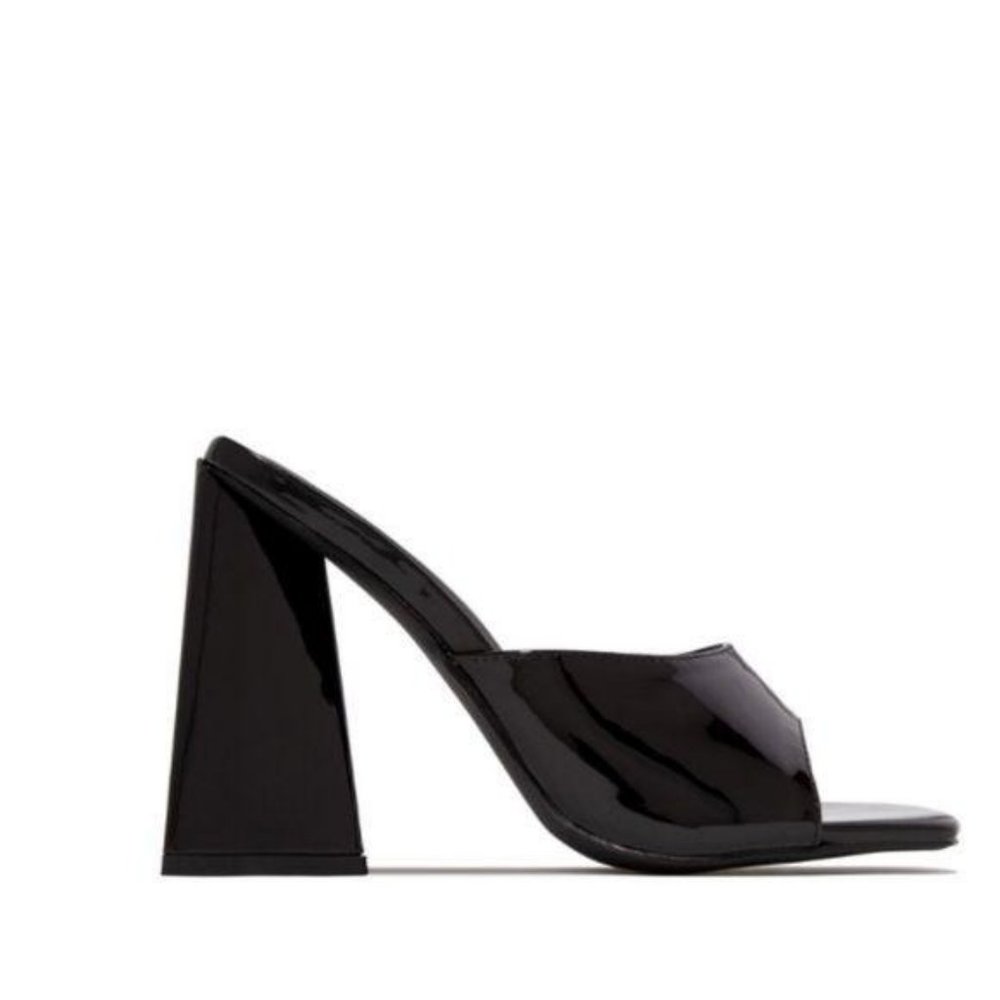 Square Toe Triangle Heel Mules in Black Patent - Picture 2 of 4